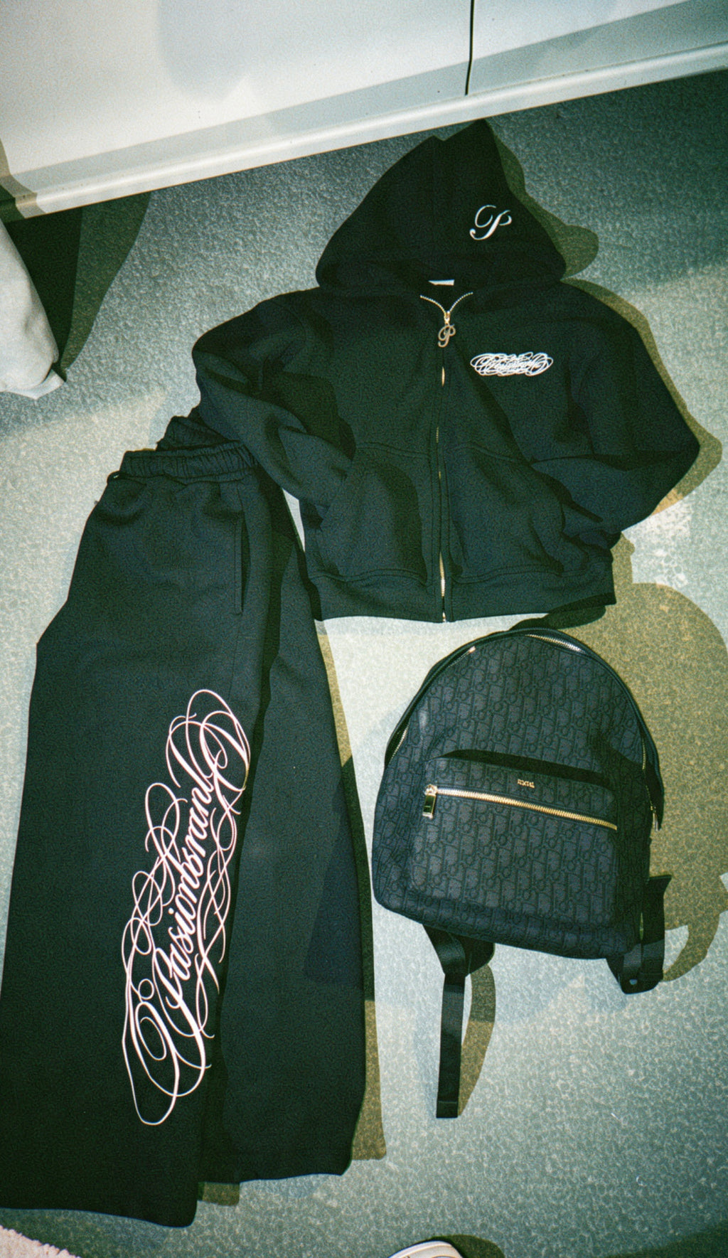BLACK "SIGNATURE" SET