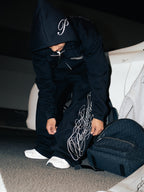 “SIGNATURE” sweats